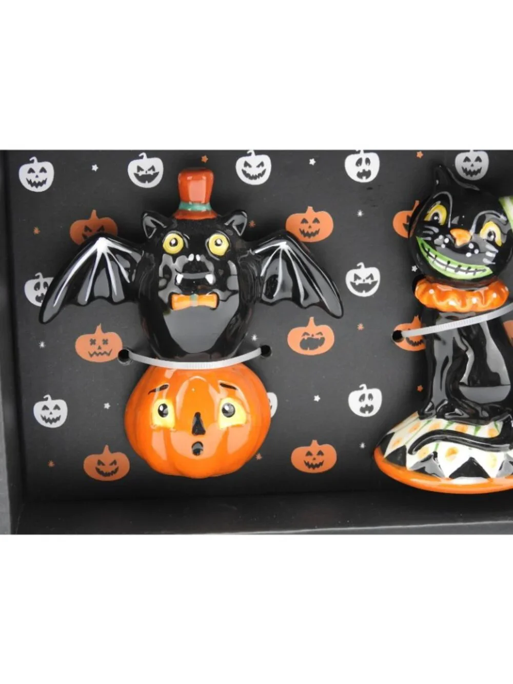 Halloween Bat Cat Salt Pepper Shakers Pumpkin Ceramic Set New In Box